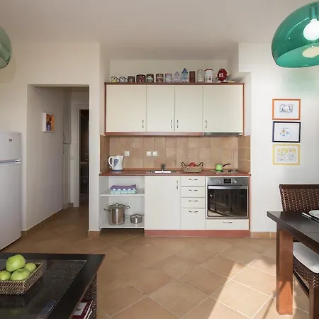 דירה Suites Homes גליפאדה