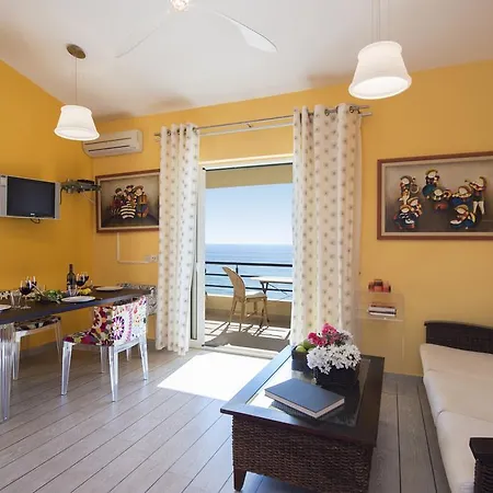 Suites Homes * גליפאדה