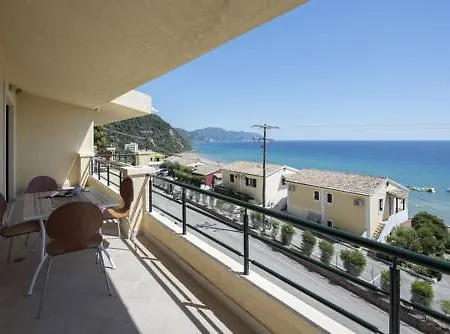 Suites Homes דירה